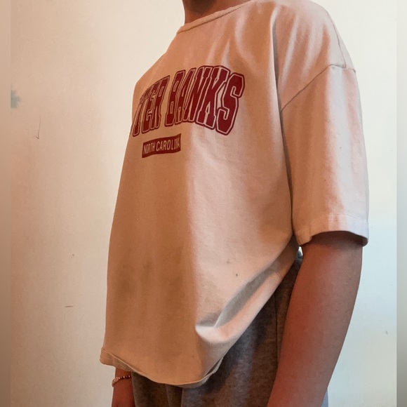 White flowy outer banks shirt. - Picture 2 of 6